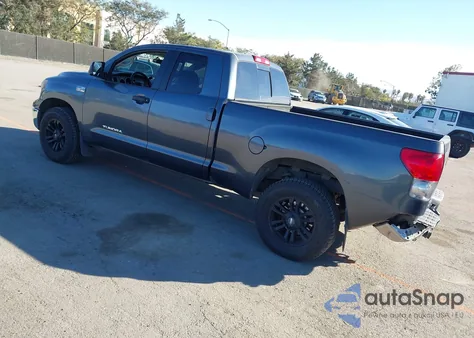 2008 Toyota Tundra Base 5.7L V8 z USA, uszkodzony, nr VIN 5TFRV54158X062201